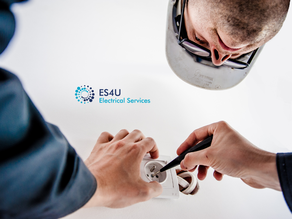 Commercial electrician